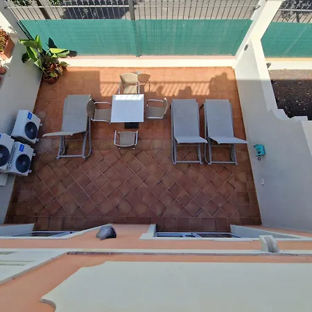 Paraiso Duplex By Fenicia Daire